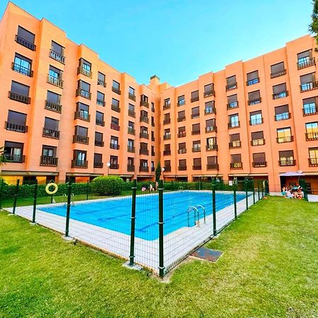 Airport Madrid Plenilunio Suites Green By Bebalmy Exterior photo